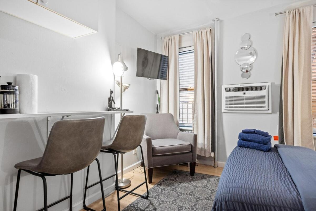 Elevate Apartment At Times Square - Cozy Studio In Times Square And Nearby Restaurants New York Exterior photo